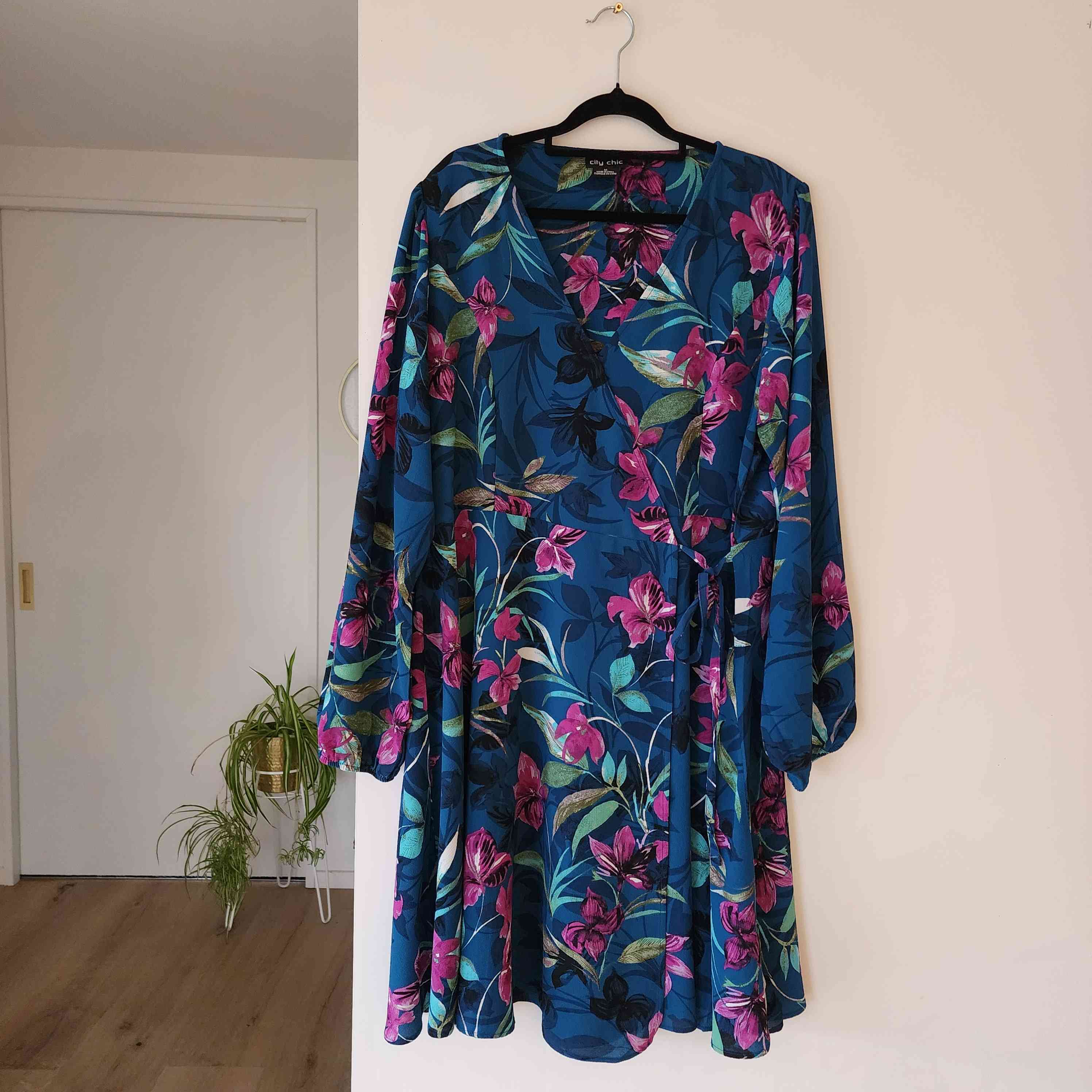 City Chic Wrap Dress | Kiwi Market